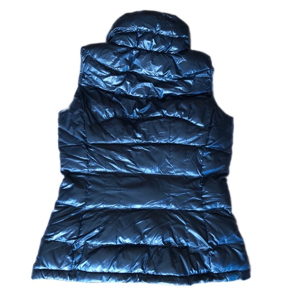 Calvin Klein Puffer Vest - Picture 2 of 3